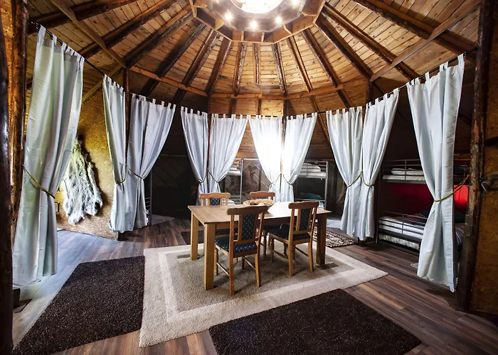 Hardanger Basecamp 3* אולביק